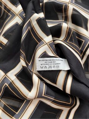 Vintage Liz Claiborne 100% Silk Square Scarf Classic Elegant Print 31x31